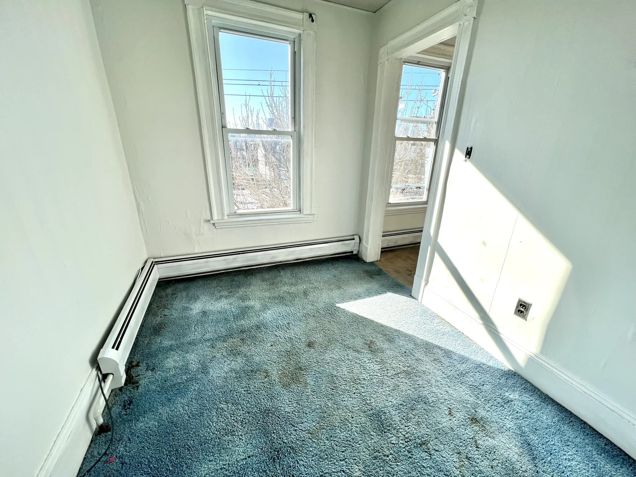 3 bed, 1 bath apartment for rent at 42 Everett St Unit 3, East Boston — photo 15 of 21