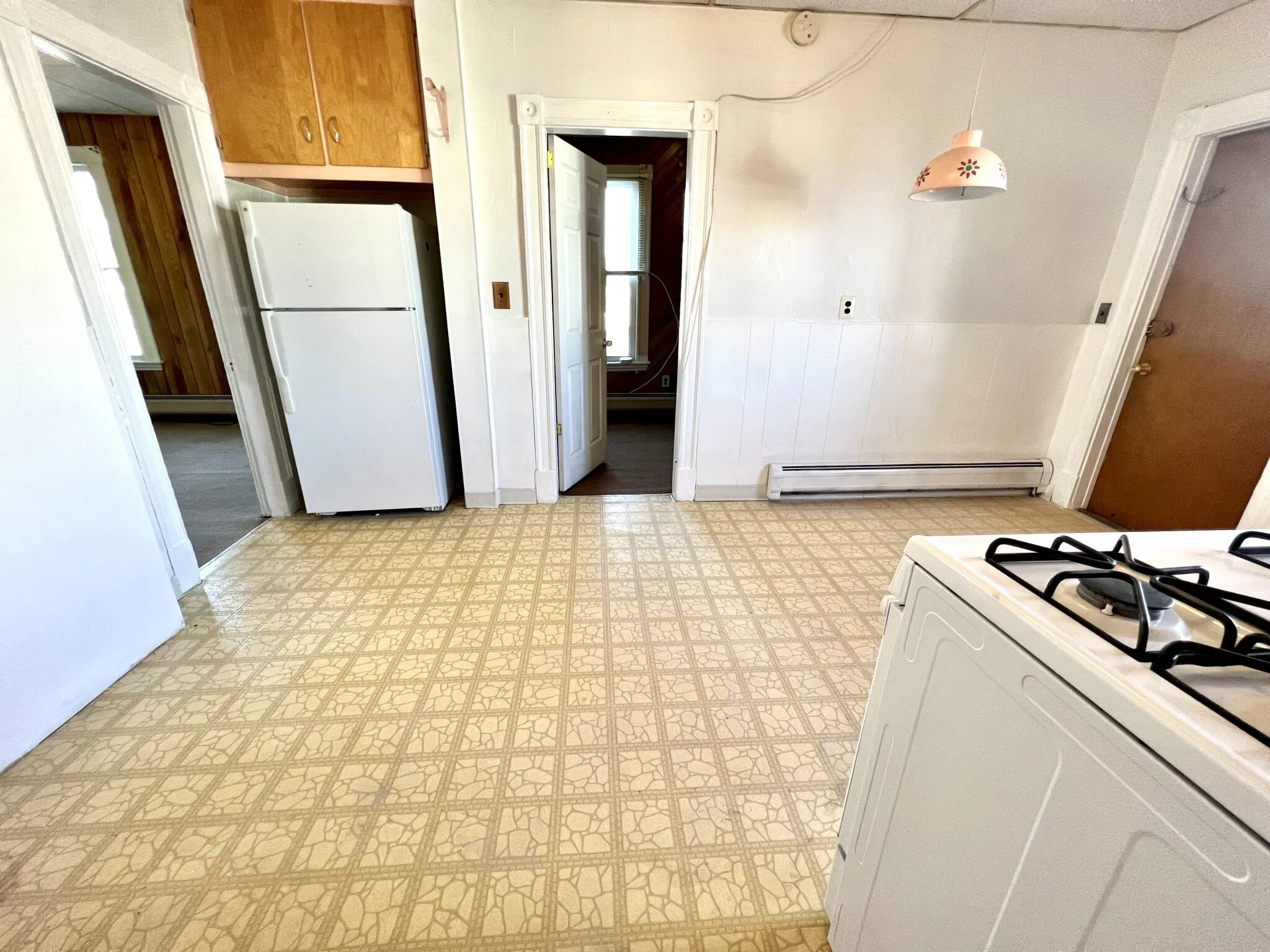 3 bed, 1 bath apartment for rent at 42 Everett St Unit 3, East Boston — photo 3 of 21