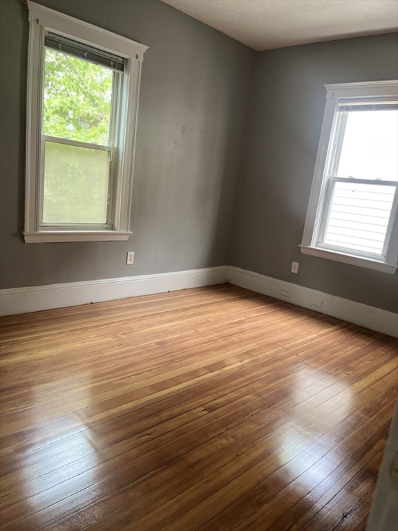 4 bed, 1 bath apartment for rent at 42 Floyd St Unit 2, Dorchester — photo 8 of 13