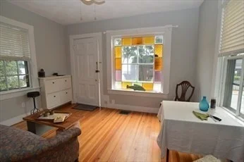 1 bed, 1 bath apartment for rent at 42 Front St, Beverly — photo 2 of 13