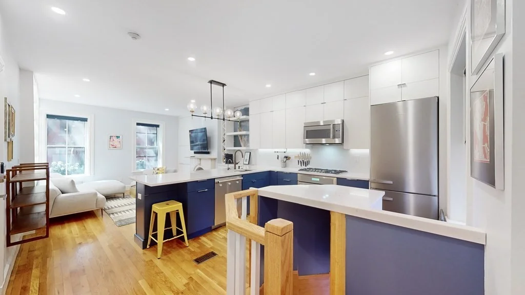 2 bed, 2 bath apartment for rent at 42 Garden St Unit 1, Beacon Hill — photo 2 of 14