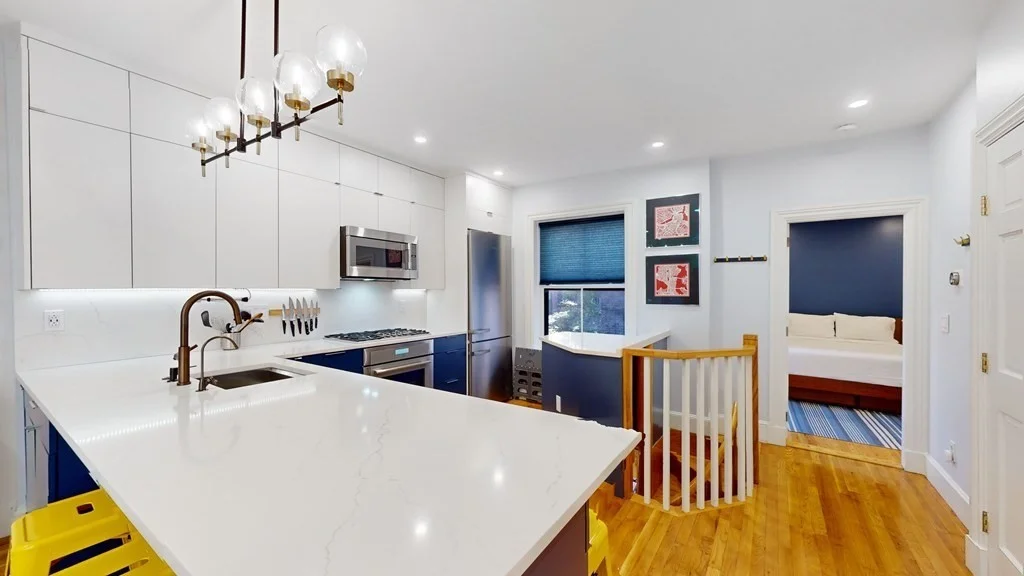 2 bed, 2 bath apartment for rent at 42 Garden St Unit 1, Beacon Hill