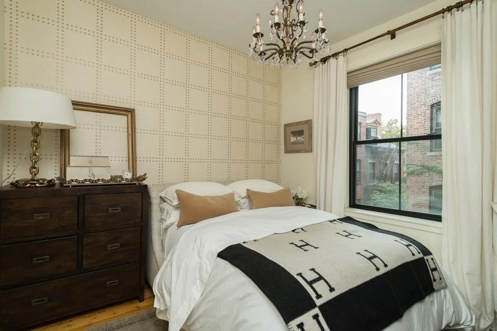 2 bed, 1 bath apartment for rent at 42 Garden St Unit 2, Beacon Hill — photo 6 of 10