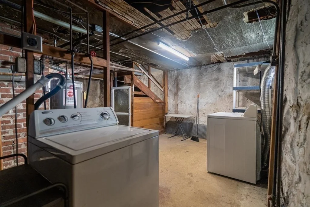 3 bed, 1 bath apartment for rent at 42 Garnet Rd Unit 2, West Roxbury — photo 19 of 20