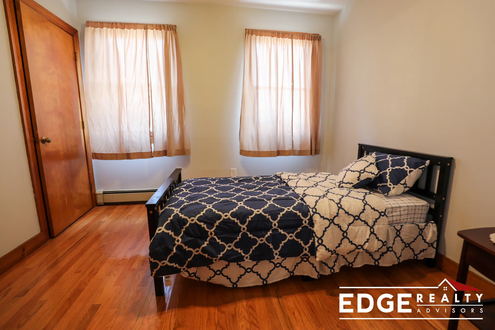 4.5 bed, 1.5 bath apartment for rent at 42 Gerrish St Unit N/A, Oak Square — photo 9 of 12