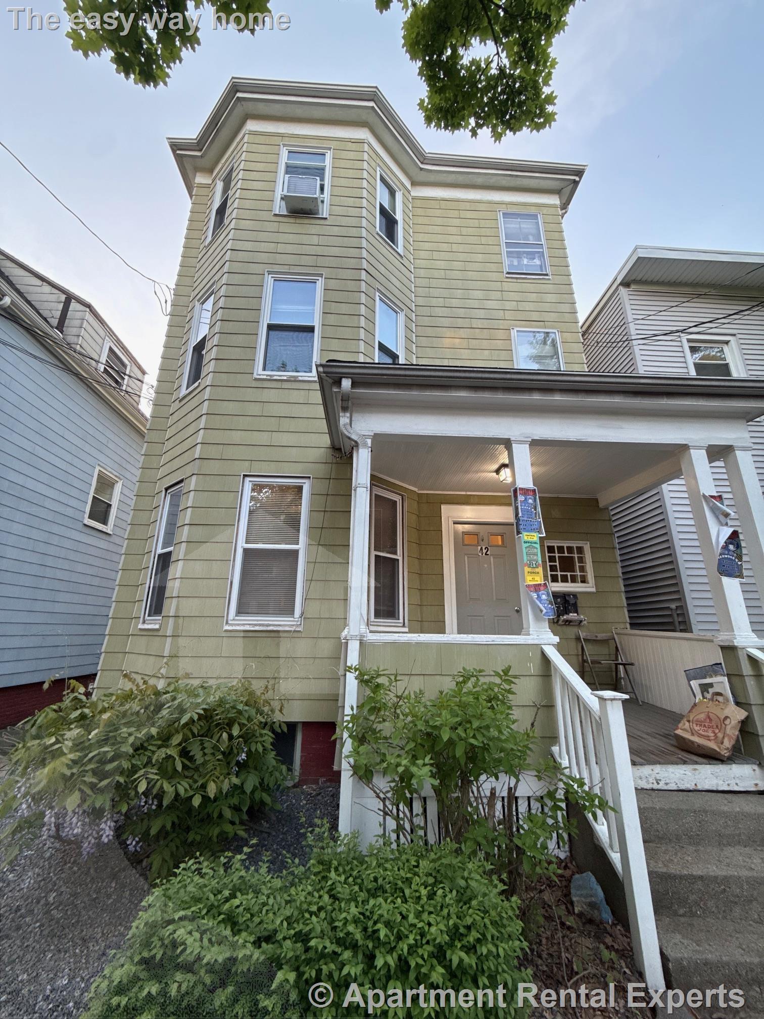 2 bed, 1 bath apartment for rent at 42 Glenwood Rd Unit 1, Magoun Square — photo 11 of 11