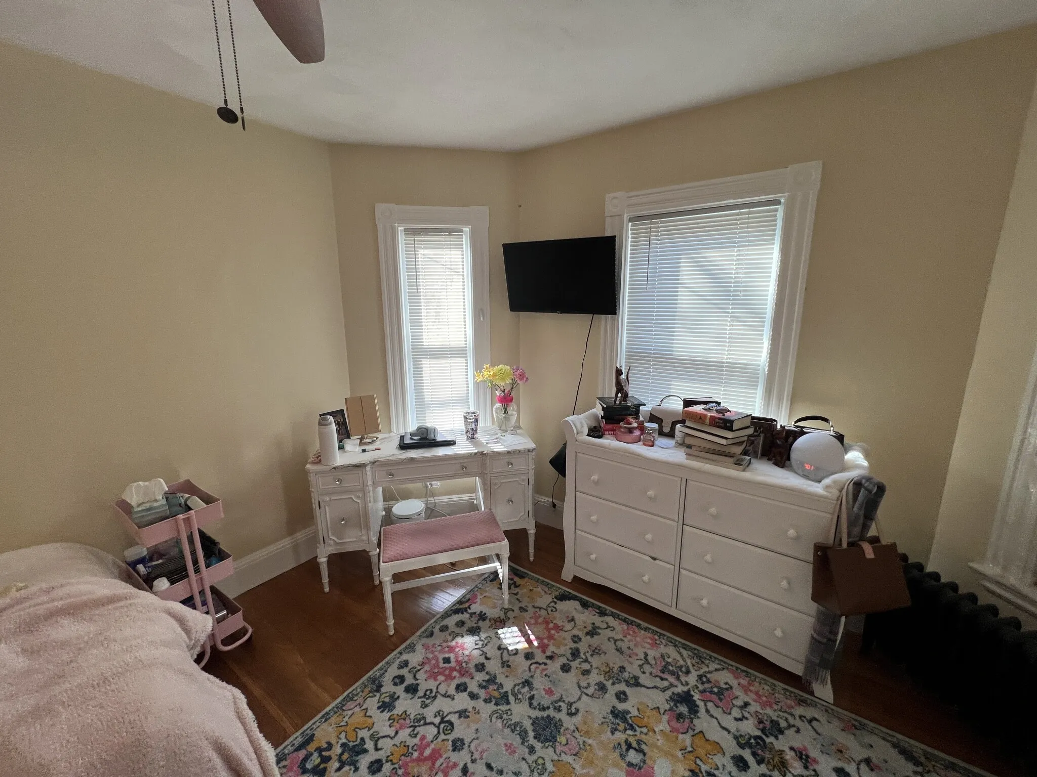 4 bed, 2 bath apartment for rent at 42 Gorham St Unit 1, Davis Square — photo 6 of 27