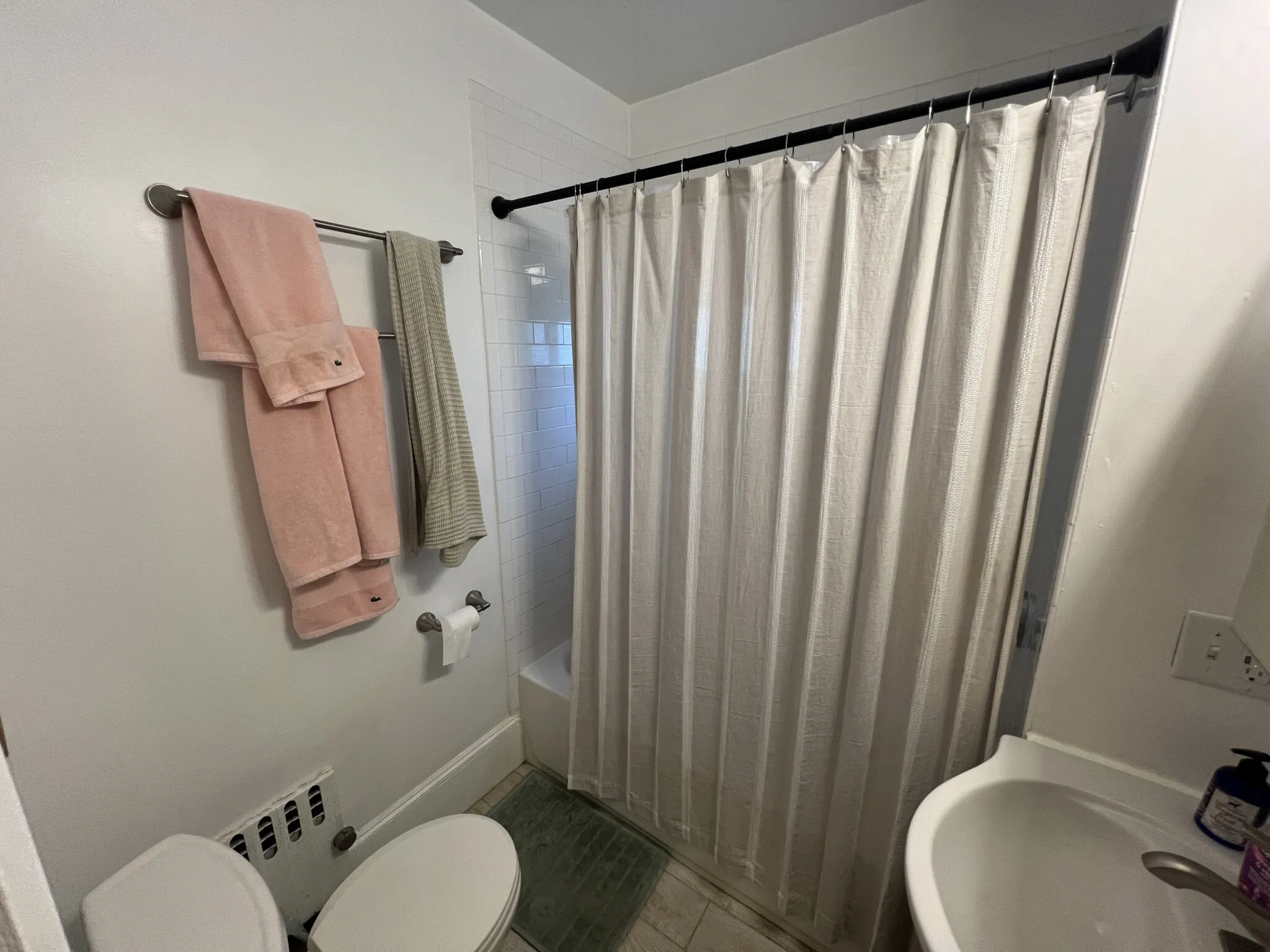 4 bed, 2 bath apartment for rent at 42 Gorham St Unit 1, Davis Square — photo 9 of 27