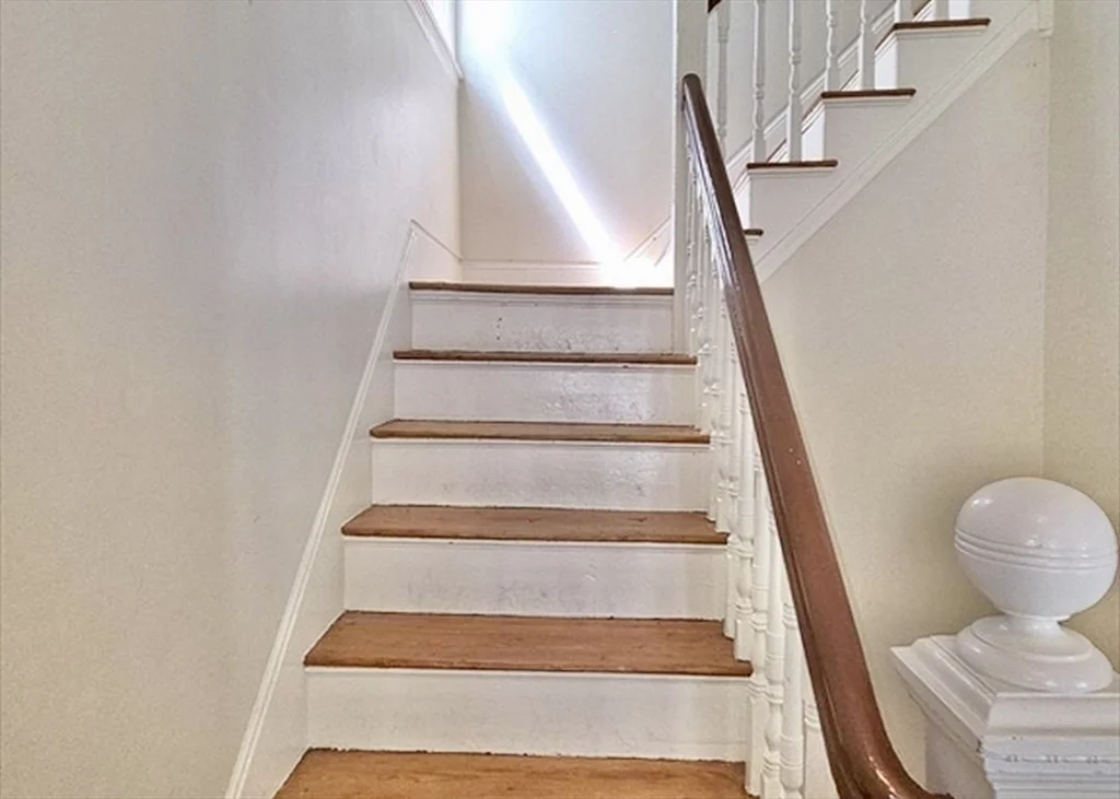 5 bed, 2 bath apartment for rent at 42 Grampian Way Unit 3, Dorchester — photo 18 of 24