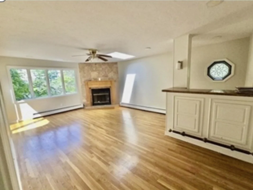 5 bed, 2 bath apartment for rent at 42 Grampian Way Unit 3, Dorchester — photo 6 of 10