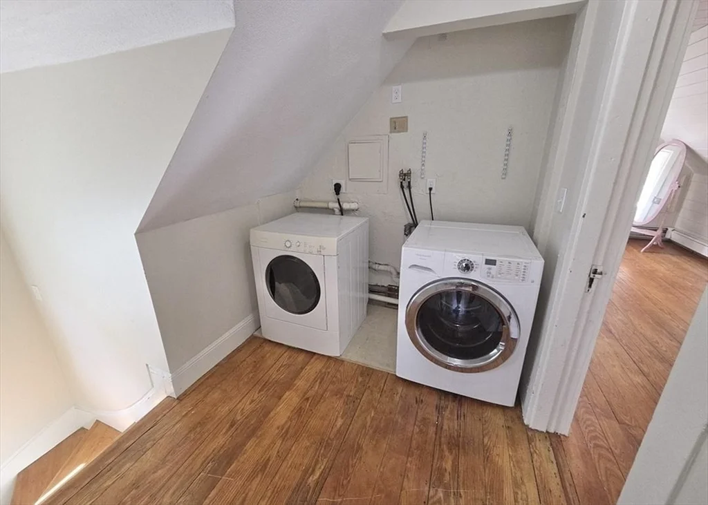 5 bed, 2 bath apartment for rent at 42 Grampian Way Unit 3, Dorchester — photo 17 of 24