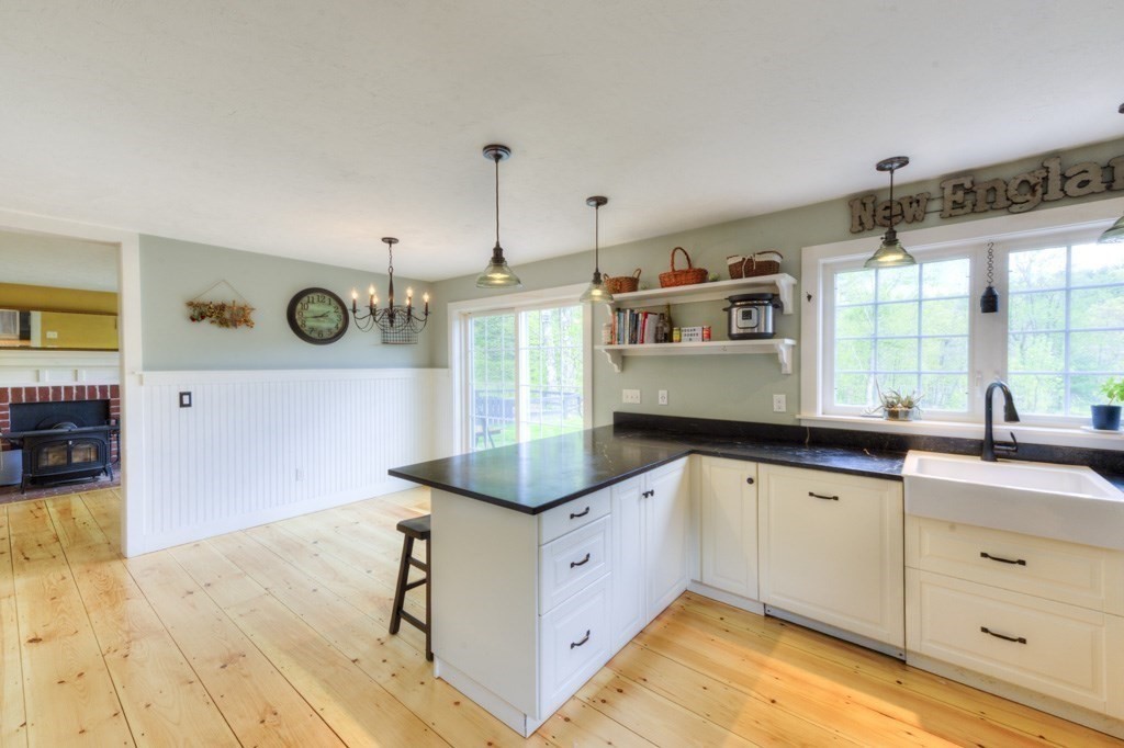 3 bed, 2 bath apartment for rent at 42 Greene Rd, Mount Wachusett — photo 10 of 40