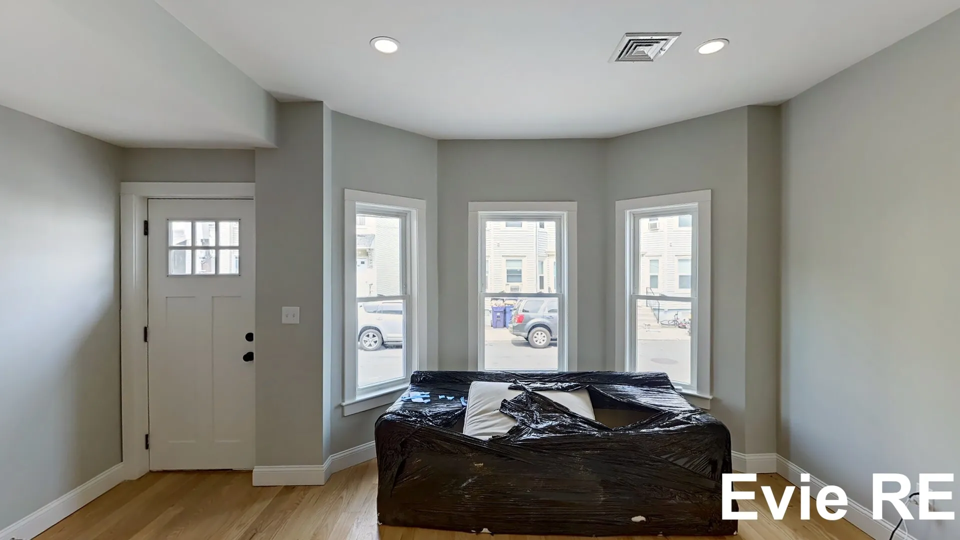 2 bed, 1 bath apartment for rent at 42 Hano St Unit 1, Allston — photo 3 of 12