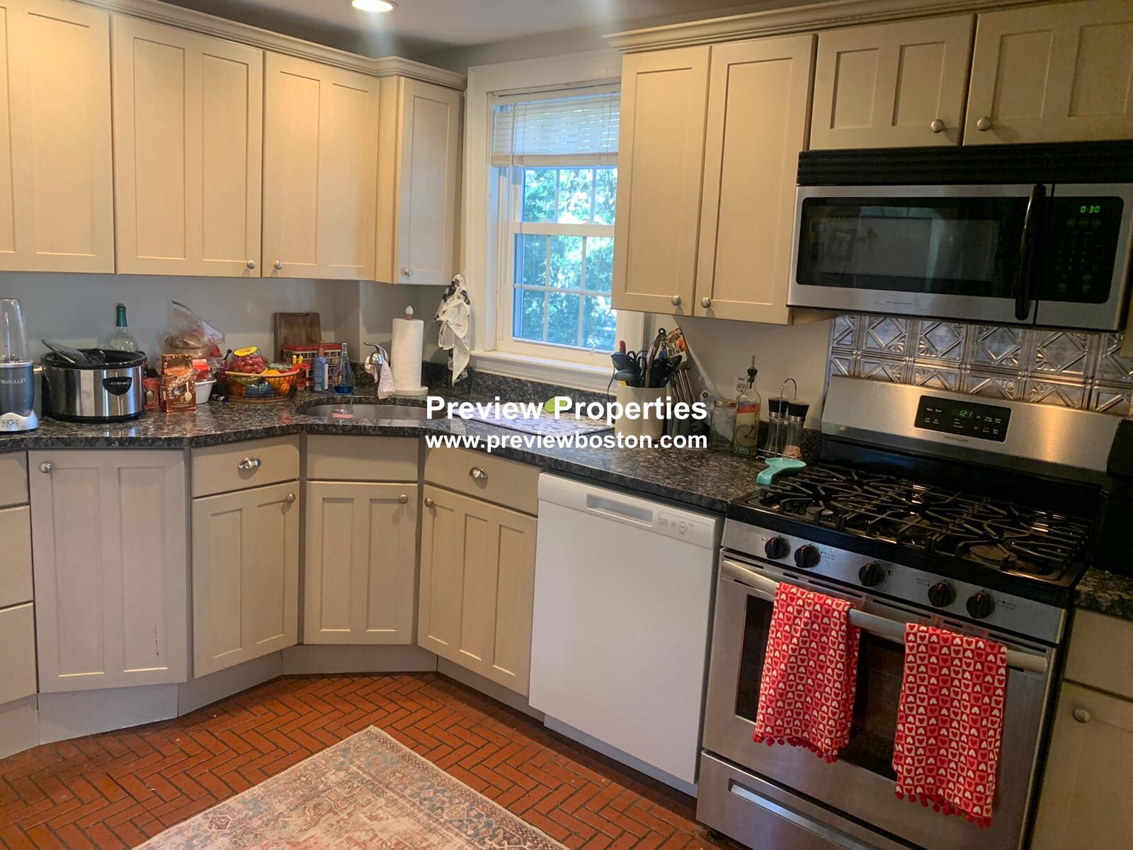 2 bed, 1 bath apartment for rent at 42 Hatfield Unit 1P, West Newton — photo 6 of 10