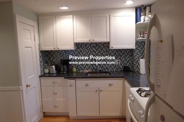 2 bed, 1 bath apartment for rent at 42 Hatfield Unit 1P, West Newton — photo 2 of 10