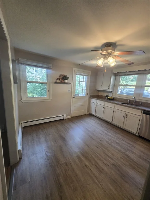 3 bed, 1 bath apartment for rent at 42 Iowa St, Tatnuck — photo 3 of 25