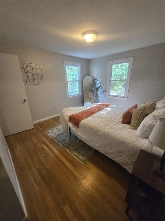 3 bed, 1 bath apartment for rent at 42 Iowa St, Tatnuck — photo 9 of 25