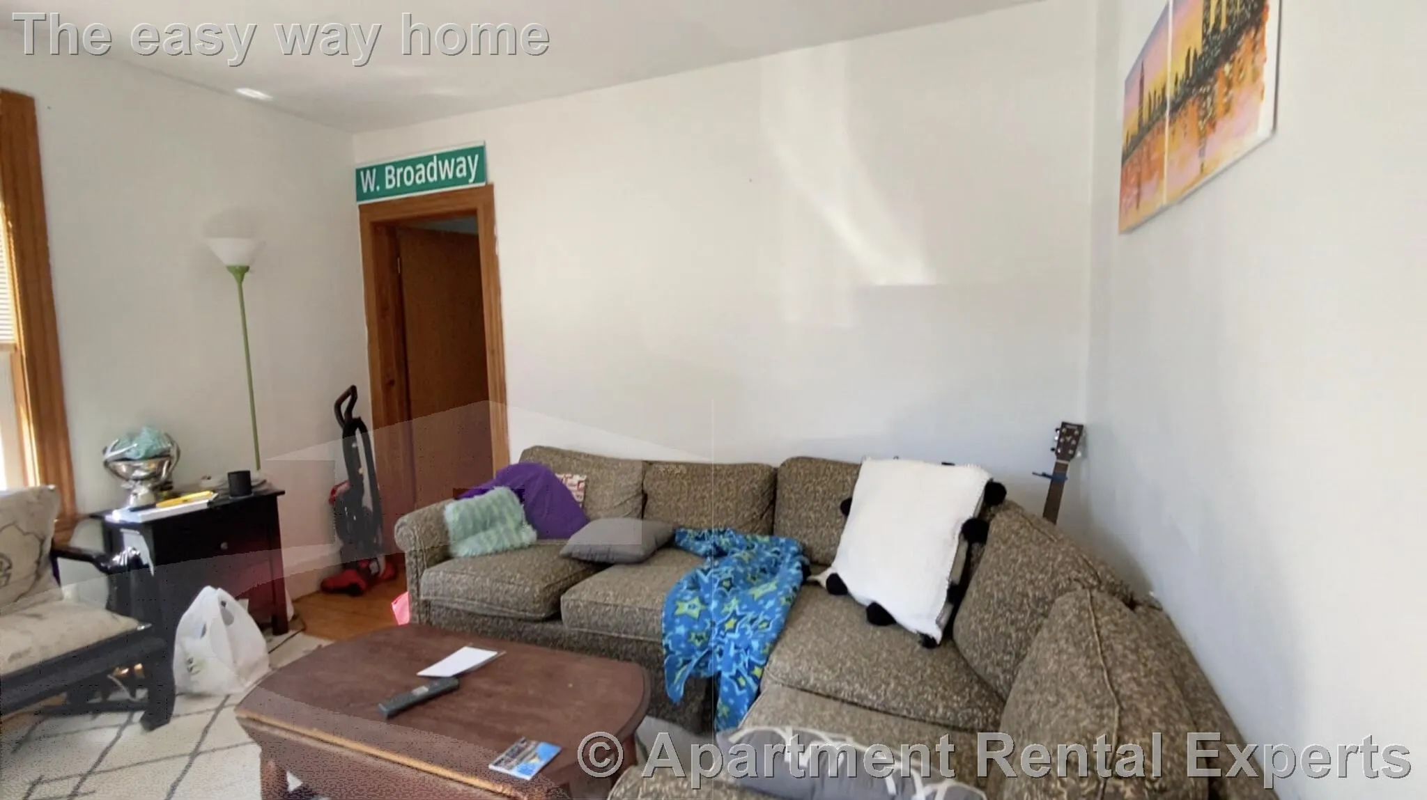 4 bed, 1 bath apartment for rent at 42 Jay St, Riverside — photo 3 of 12