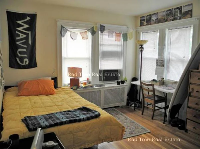 5 bed, 2 bath apartment for rent at 42 Kirkwood Rd Unit 1, Brighton — photo 1 of 17