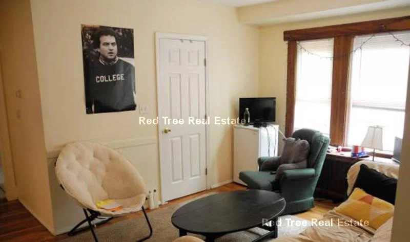 5 bed, 2 bath apartment for rent at 42 Kirkwood Rd Unit 1, Brighton — photo 4 of 17