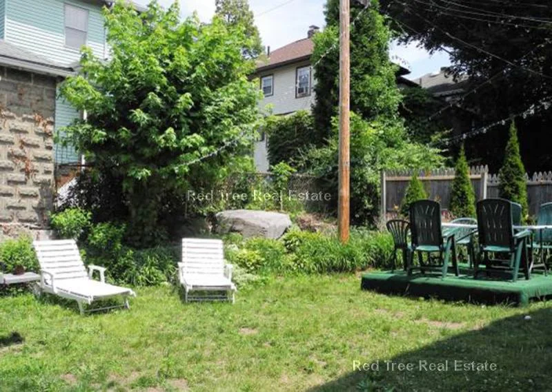 5 bed, 2 bath apartment for rent at 42 Kirkwood Rd Unit 1, Brighton — photo 16 of 17