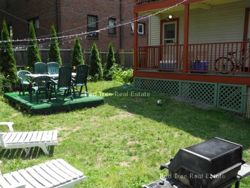 5 bed, 2 bath apartment for rent at 42 Kirkwood Rd Unit 1, Brighton — photo 9 of 17