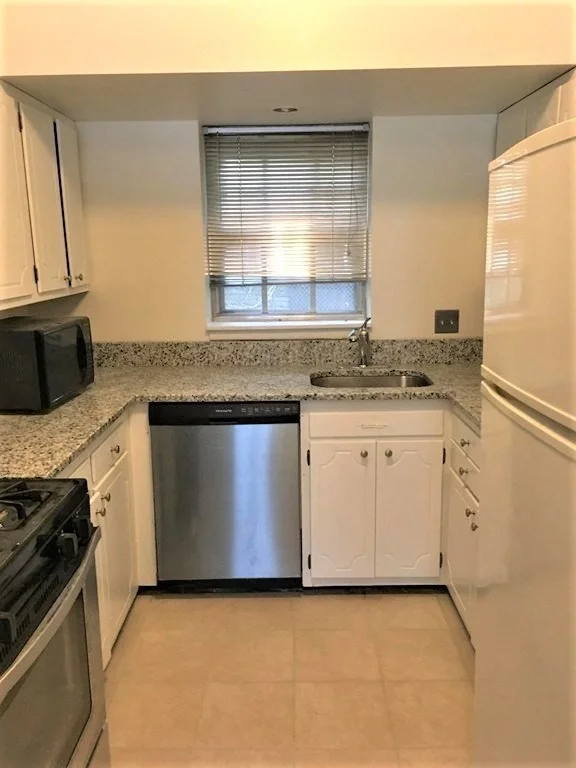 3 bed, 2 bath apartment for rent at 42 Lake Shore Ter Unit 3, Brighton — photo 1 of 5