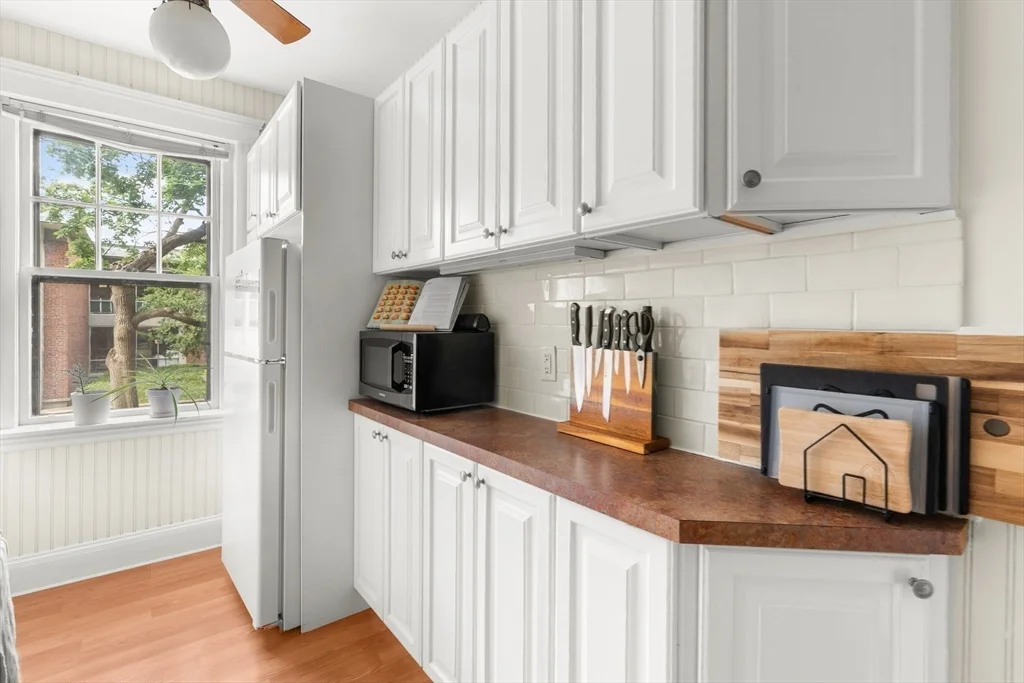 1 bed, 1 bath apartment for rent at 42 Linnaean St Unit 2, Neighborhood Nine — photo 11 of 18