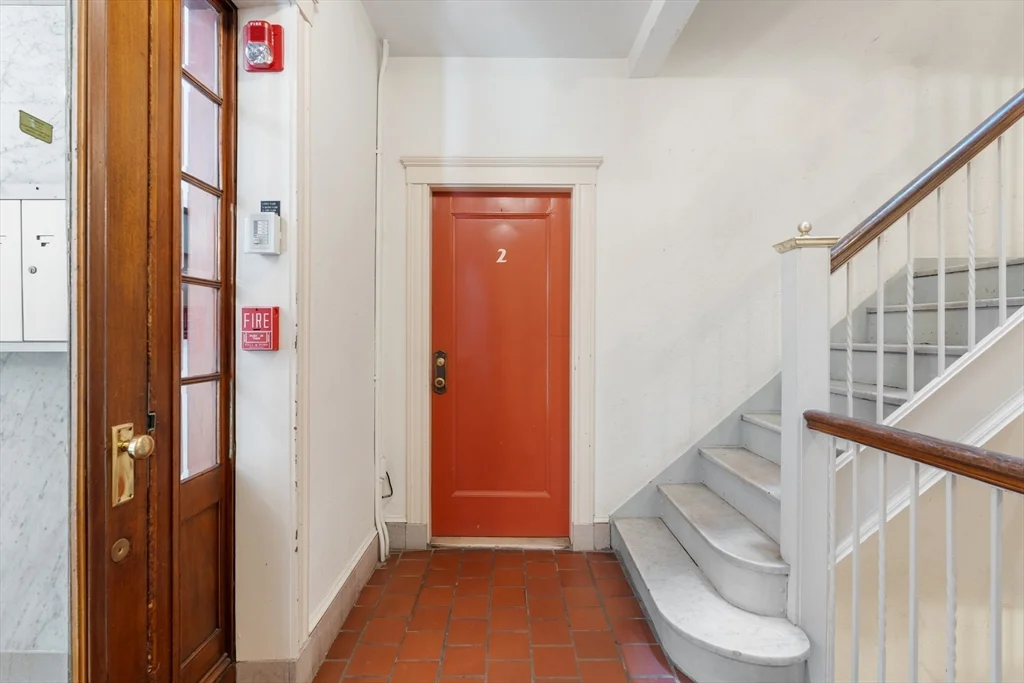 1 bed, 1 bath apartment for rent at 42 Linnaean St Unit 2, Neighborhood Nine — photo 3 of 18