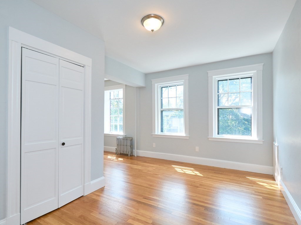 Studio bed, 1 bath apartment for rent at 42 Linnaean St Unit 6, Neighborhood Nine — photo 4 of 11