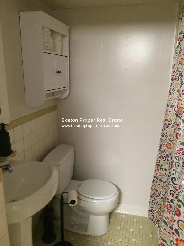 1 bed, 1 bath apartment for rent at 42 Lomasney Way Unit 1, West End — photo 6 of 13
