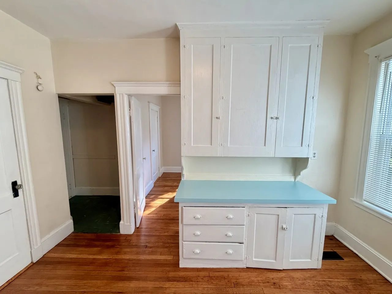 1 bed, 1 bath apartment for rent at 42 Long Ave Unit 2, Brighton — photo 4 of 10