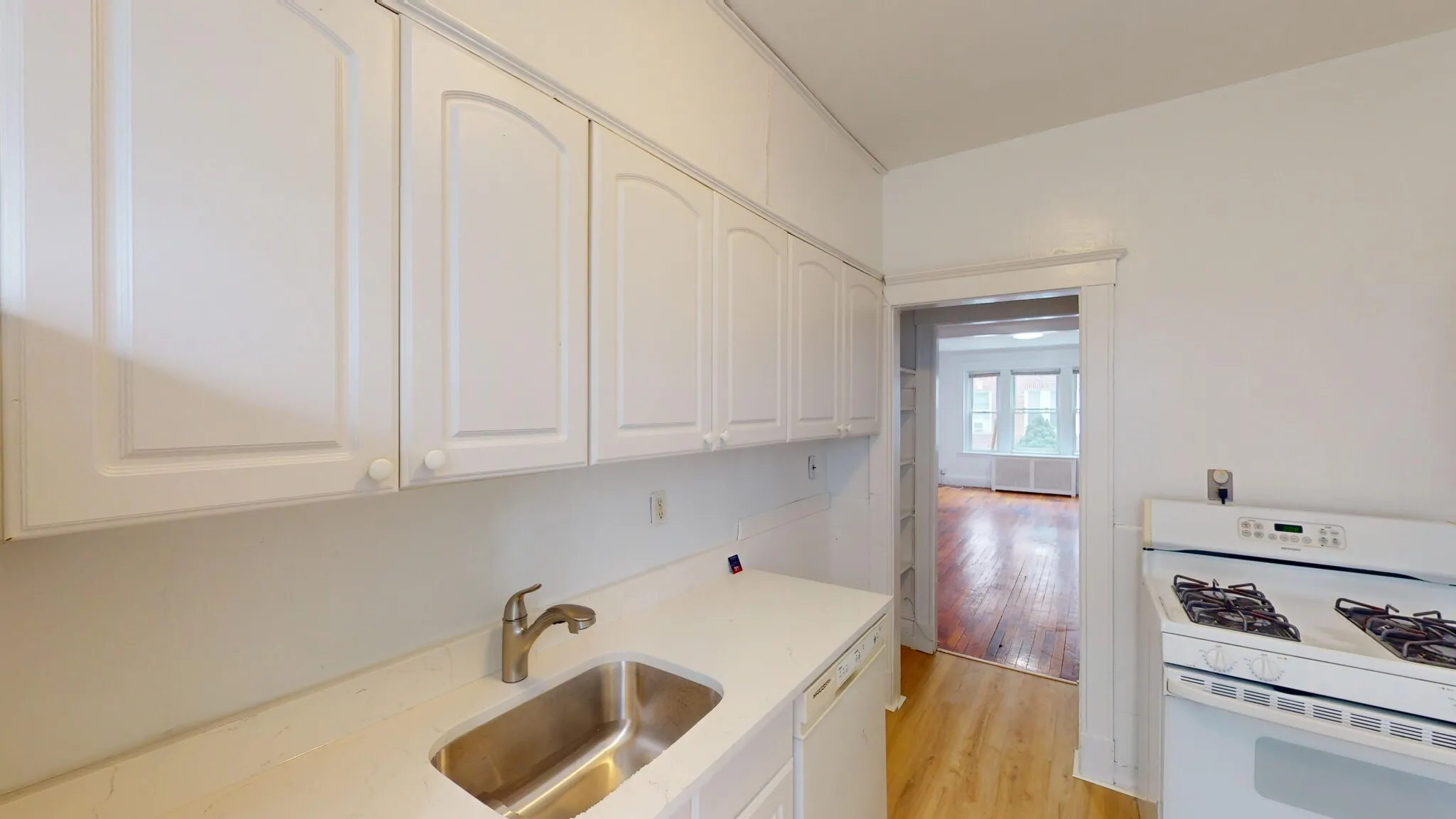 2 bed, 1 bath apartment for rent at 42 Longwood Ave Unit 2, Coolidge Corner — photo 6 of 25