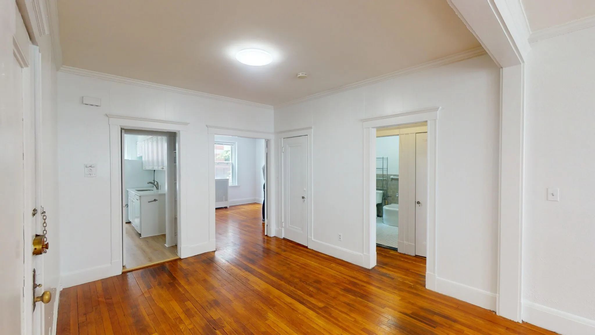 2 bed, 1 bath apartment for rent at 42 Longwood Ave Unit 2, Coolidge Corner — photo 4 of 25
