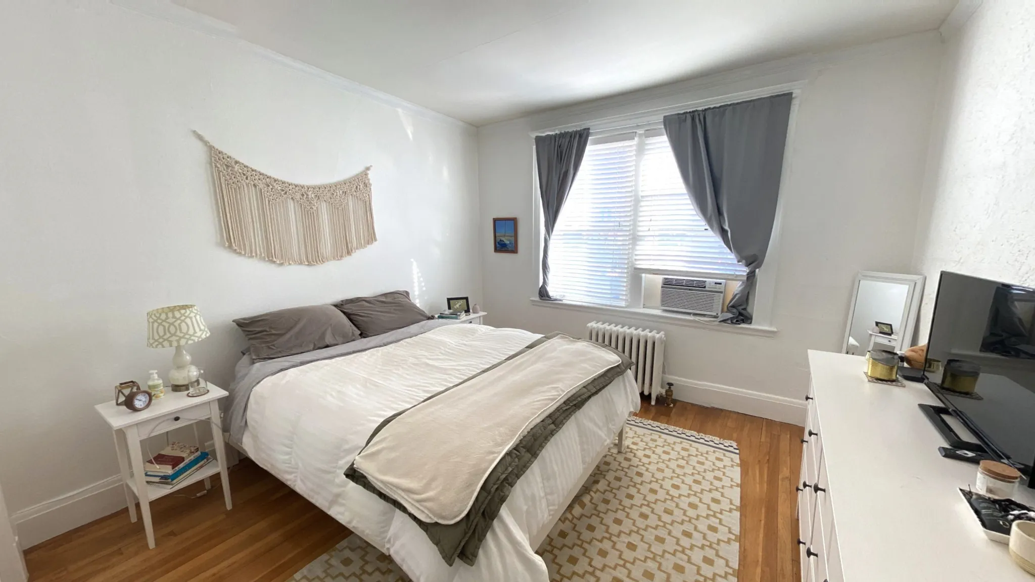2 bed, 1 bath apartment for rent at 42 Longwood Ave Unit 3, Coolidge Corner — photo 24 of 29