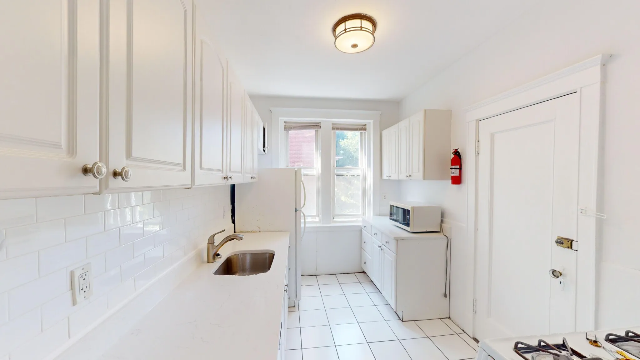 2 bed, 1 bath apartment for rent at 42 Longwood Ave Unit 3, Coolidge Corner — photo 9 of 29