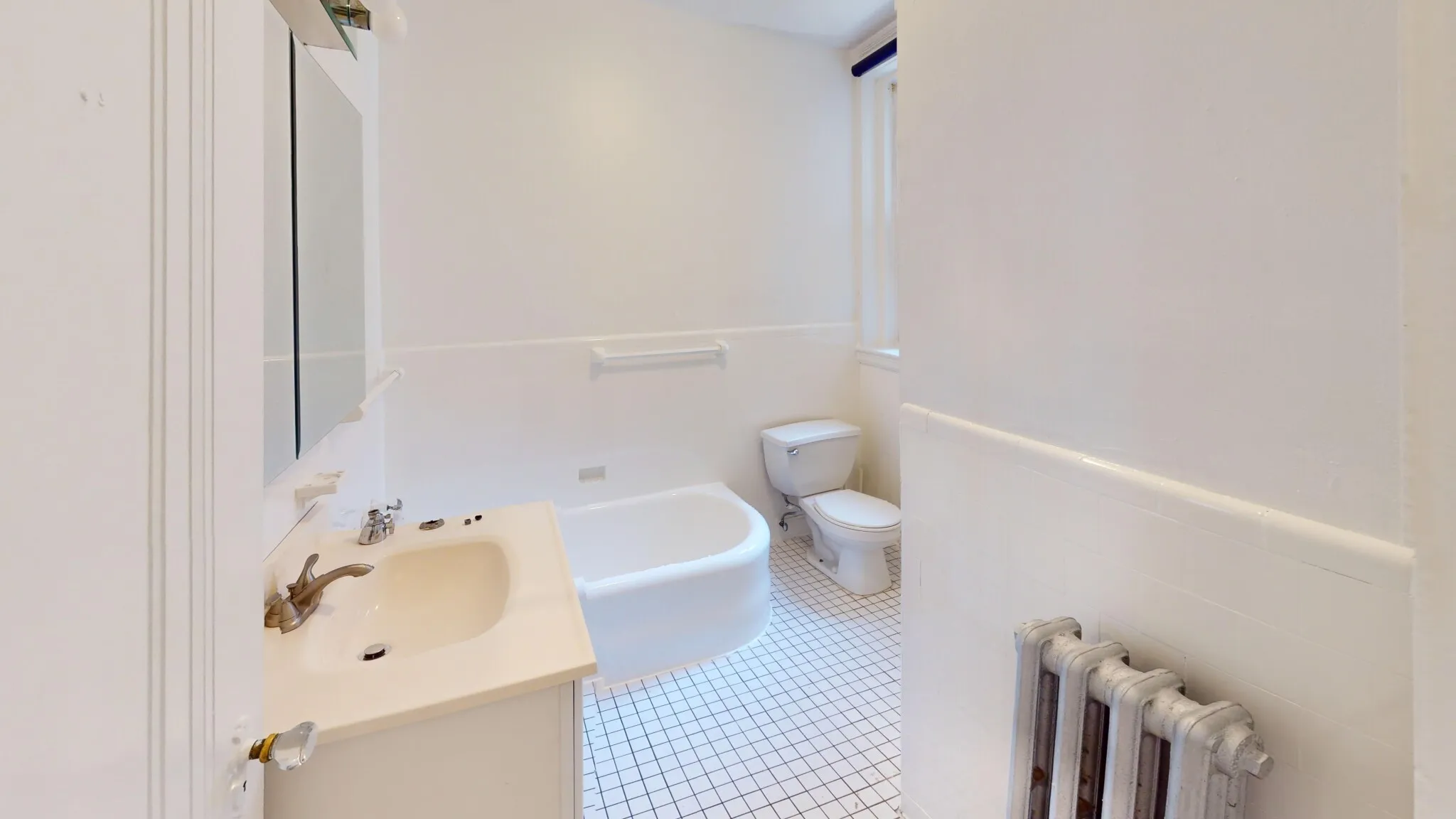 2 bed, 1 bath apartment for rent at 42 Longwood Ave Unit 3, Coolidge Corner — photo 12 of 29