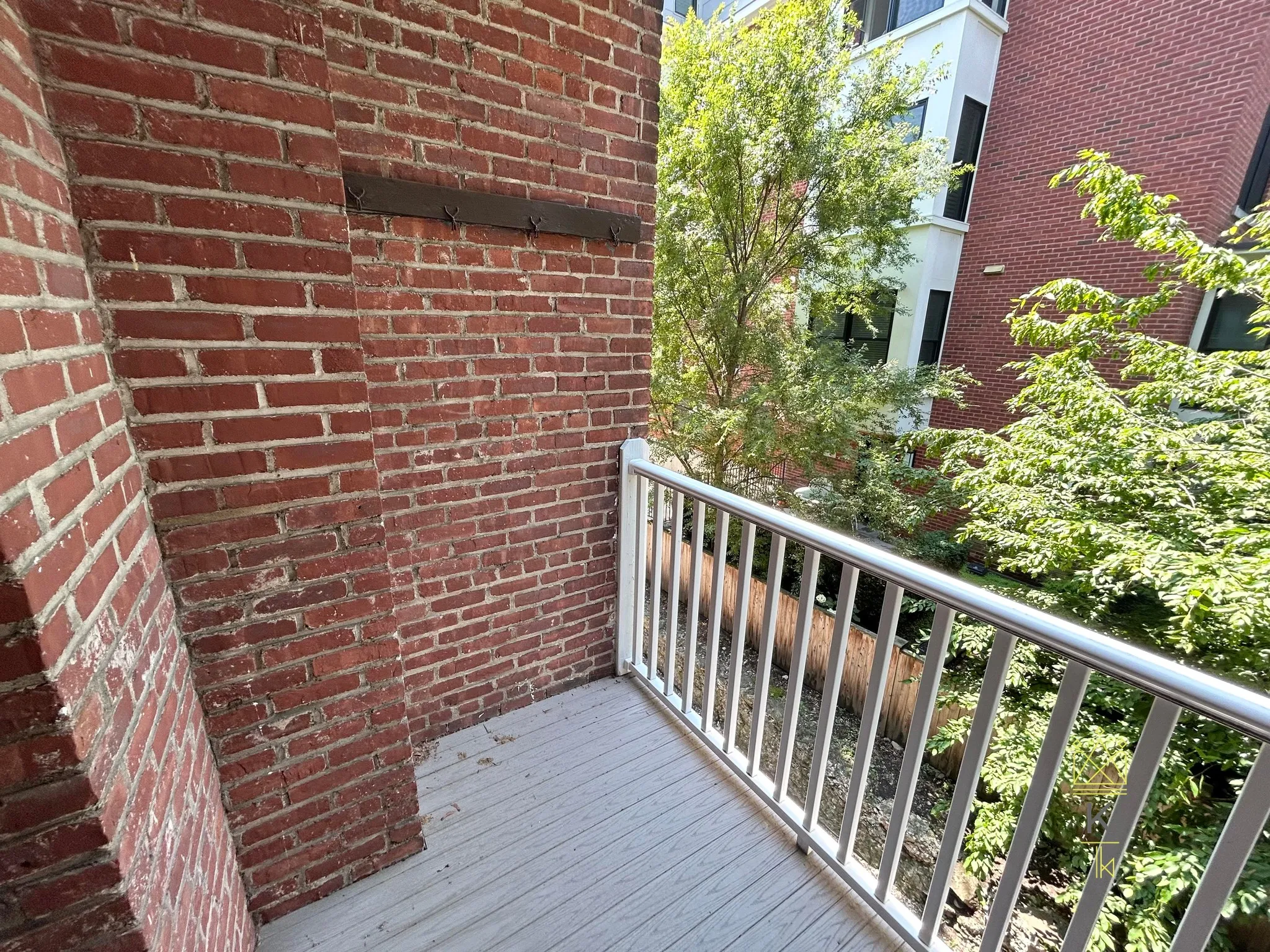 2 bed, 1 bath apartment for rent at 42 Longwood Ave Unit 4, Coolidge Corner — photo 9 of 9
