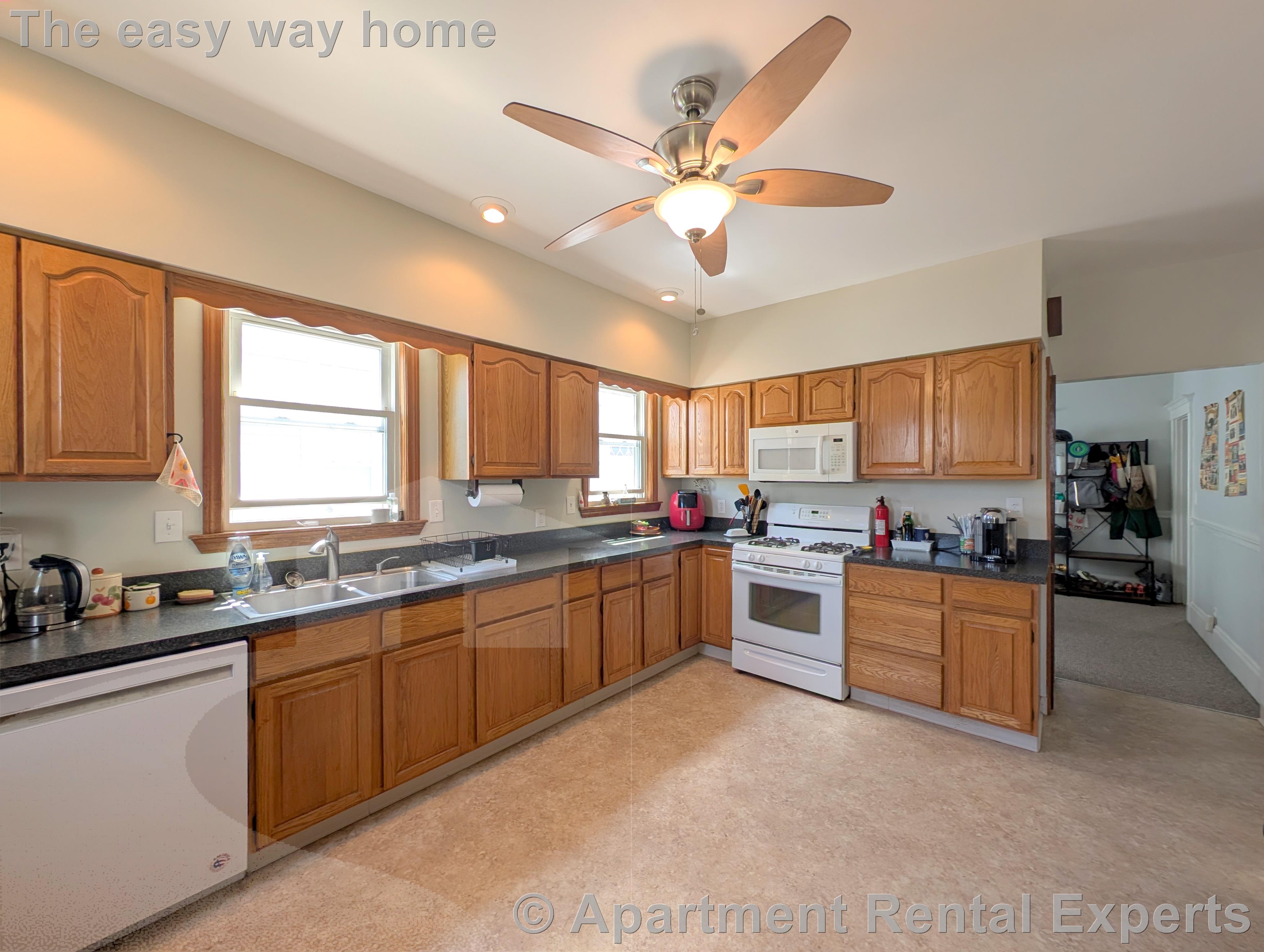 4 bed, 1 bath apartment for rent at 42 Lowden Ave Unit 2, Davis Square — photo 1 of 25