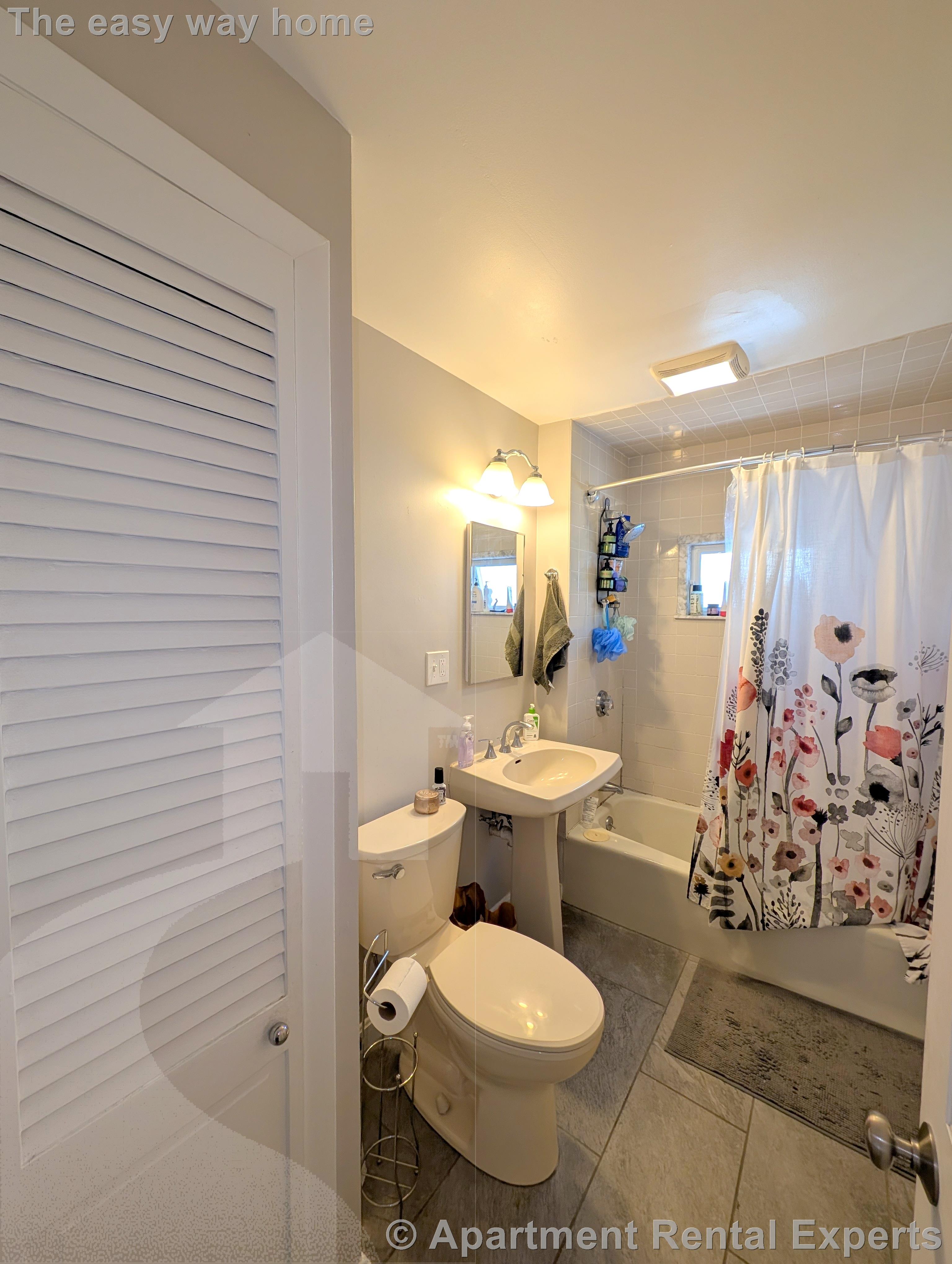 4 bed, 1 bath apartment for rent at 42 Lowden Ave Unit 2, Davis Square — photo 19 of 25