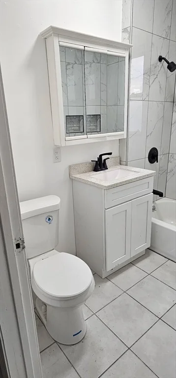 3 bed, 1 bath apartment for rent at 42 Lucerne St Unit 3, Dorchester — photo 5 of 7