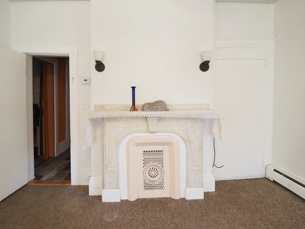 2 bed, 1 bath apartment for rent at 42 Magazine Unit 1, Cambridgeport — photo 2 of 6