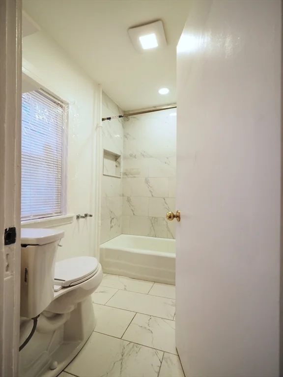 2 bed, 1 bath apartment for rent at 42 Magazine Unit 1, Cambridgeport — photo 5 of 6