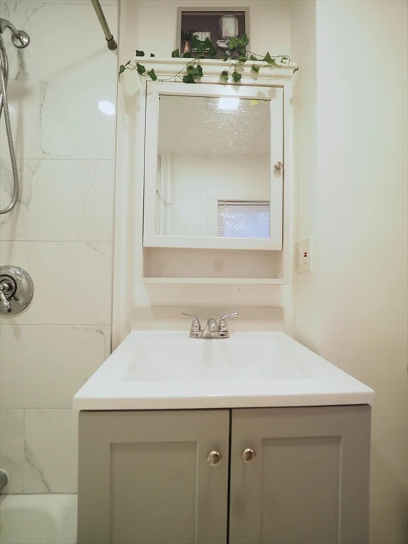 2 bed, 1 bath apartment for rent at 42 Magazine Unit 1, Cambridgeport — photo 6 of 6