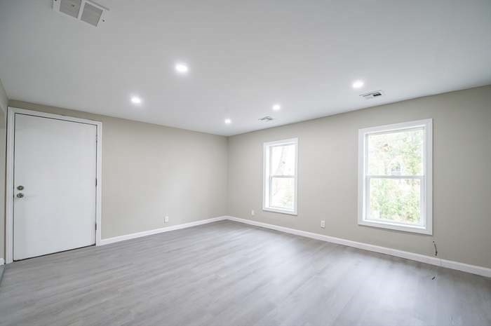 3 bed, 1 bath apartment for rent at 42 Mason St Unit 2, Taunton — photo 3 of 8