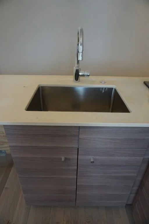 3 bed, 1 bath apartment for rent at 42 Mt Pleasant Ave Unit 1, Roxbury — photo 4 of 17