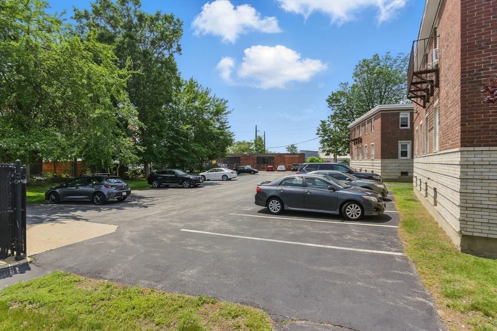 Studio bed, 1 bath apartment for rent at 42 Newman Rd Unit 3, Malden — photo 17 of 23