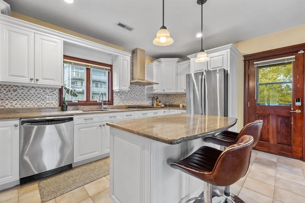 3 bed, 1 bath apartment for rent at 42 Orchard Unit 2, Beachmont — photo 8 of 26