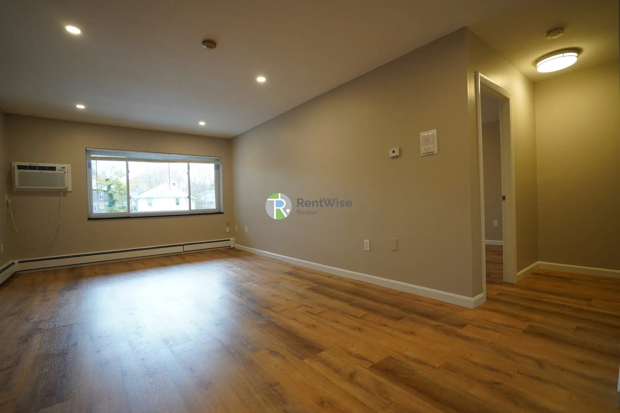 1 bed, 1 bath apartment for rent at 42 Park St Unit 12, Newton Corner — photo 3 of 14