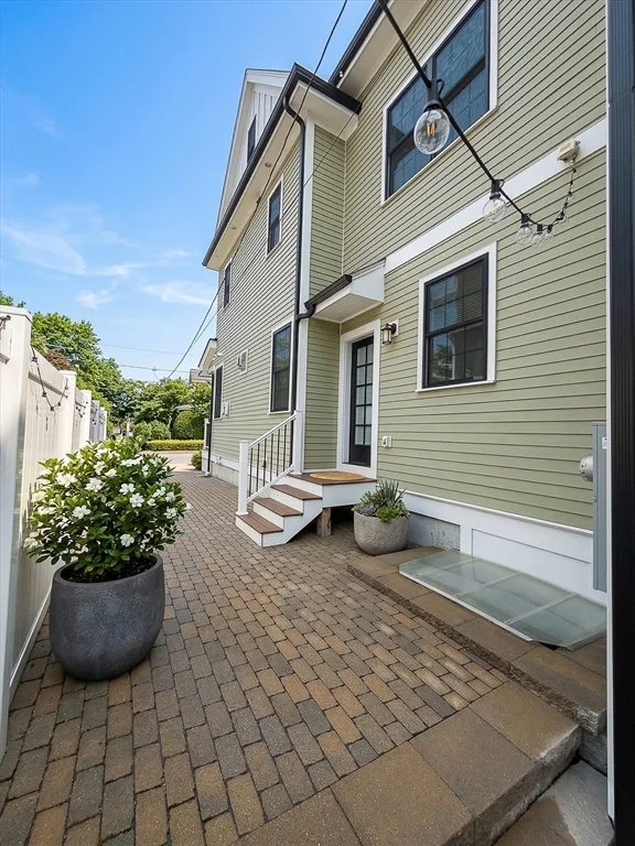 6 bed, 4+ bath apartment for rent at 42 Parsons St Unit TH, West Newton — photo 34 of 36